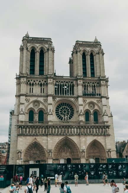 Paris: Notre Dame Exterior Guided Tour - Small Group - Practical timing: how to fit it into your day