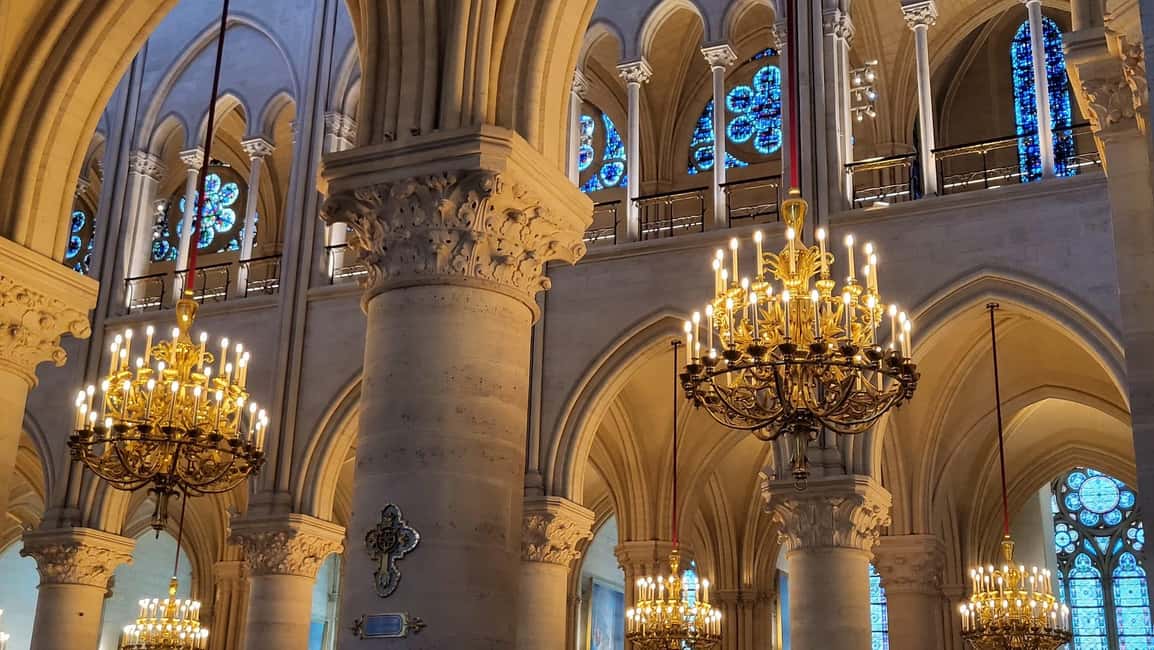 Paris: Notre Dame Exterior, Latin Quarter Tour and Pantheon - Le Procope: oldest café stop with historical color