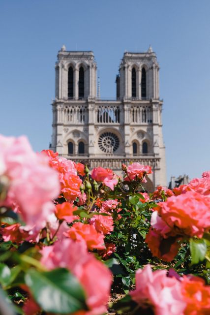 Paris: Notre Dame Exterior Walking Tour with Sainte Chapelle - Île de la Cité orientation: seeing Paris’s origin in a few blocks