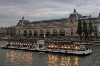 Paris: Notre Dame Exteriors and Ile de la Cité Walking Tour - Why Île de la Cité feels like Paris’s control room