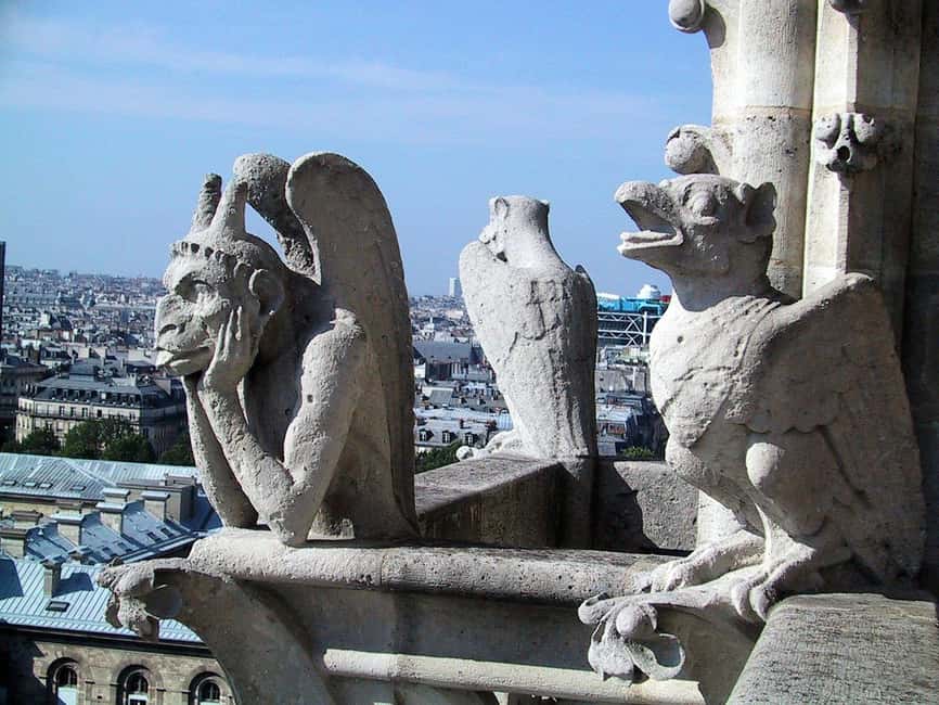 Paris: Notre Dame Walking Tour - The walk itself: seeing Notre-Dame’s exterior like a guided map