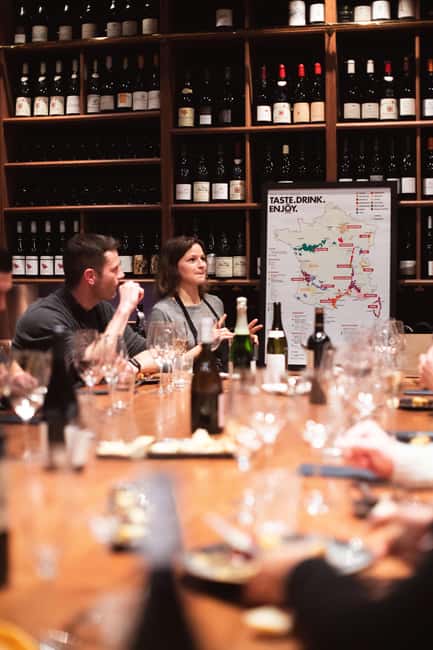 Paris: O Chateau's Wine Tasting Dinner - The 90-Minute Flow: 3 Courses, 4 French Wines (Including Champagne)