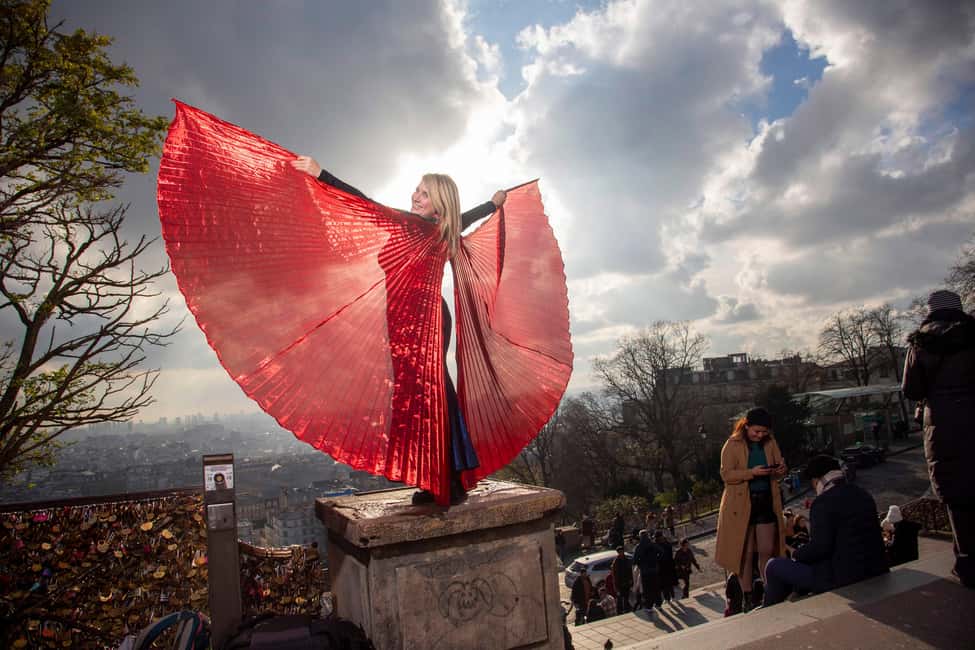 Paris: Opera Singer Guide in Montmartre - What You Actually Hear: Opera Arias and Sacred Songs, a Capella