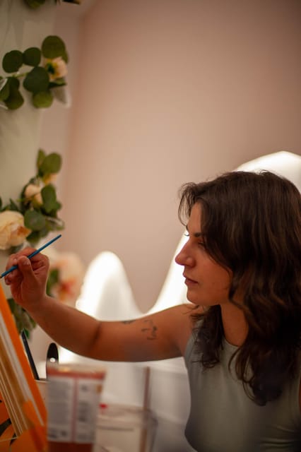 Paris : Painting experience in an art cafe - Drinks aren’t an afterthought: they set the pace