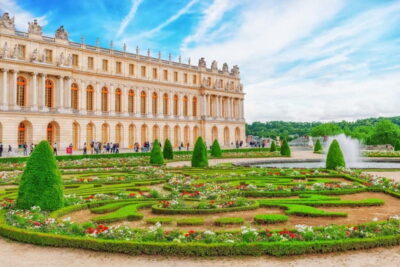 Paris: Palace of Versailles Guided Tour with Bus Transfers - The Versailles Palace walkthrough: what you actually see in 2 hours