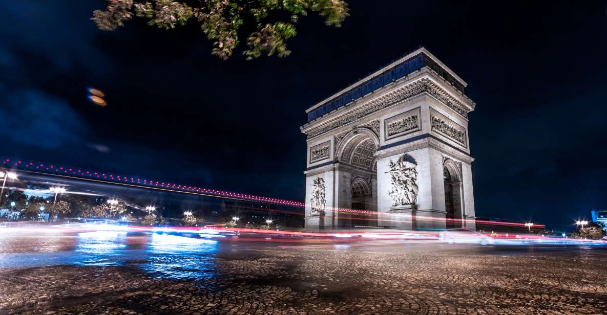 Paris: Panoramic Night Tour with Audio Guide and Host - Key things to know before you go