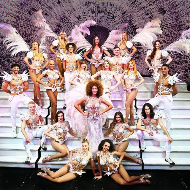 Paris: Paradis Latin Cabaret Show with Optional Champagne - Who should book this cabaret and who should skip it