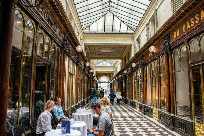 Paris Passageways Walking Tour: Secrets Uncovered w/ Local Guide - Meeting Point and How the 2-Hour Pace Feels