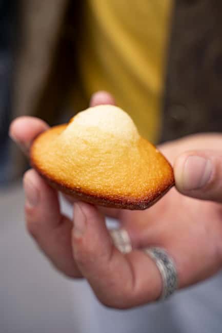Paris : Pastries and Tragedies, The sweet tour of Montmartre - The Guide Experience: Storytelling That Keeps Pace With Pastry Stops