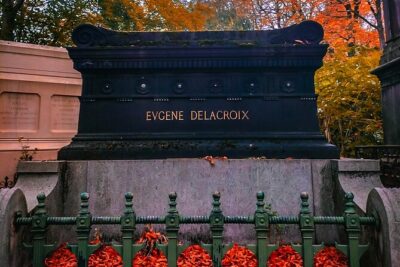 Paris Pere Lachaise Cemetery Small Group Guided Tour - The guide factor: how storytelling changes the walk