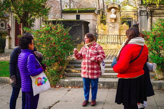 Paris Pere Lachaise Cemetery Small Group Guided Tour - Included vs. not included: plan the rest of your afternoon