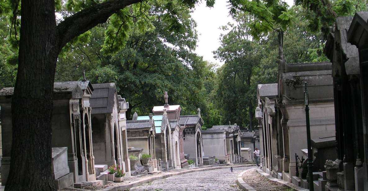 Paris: Père Lachaise Cemetery Walking Tour - Key things to know before you go
