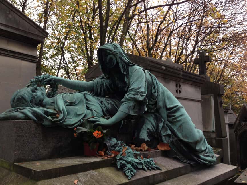 Paris: Père Lachaise Cemetery Walking Tour - What to Bring, What Not to Bring, and How to Stay Comfortable