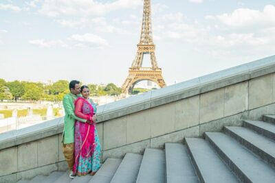 Paris Photo Shoot Session – Eiffel Tower Photographer - A 30-Minute Eiffel Tower Shoot That Doesn’t Waste Your Day