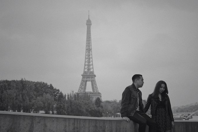 Paris Photo Shoot with Professional Photographer - Cost and Value: When 30 Minutes Can Beat a Whole Day of Photos