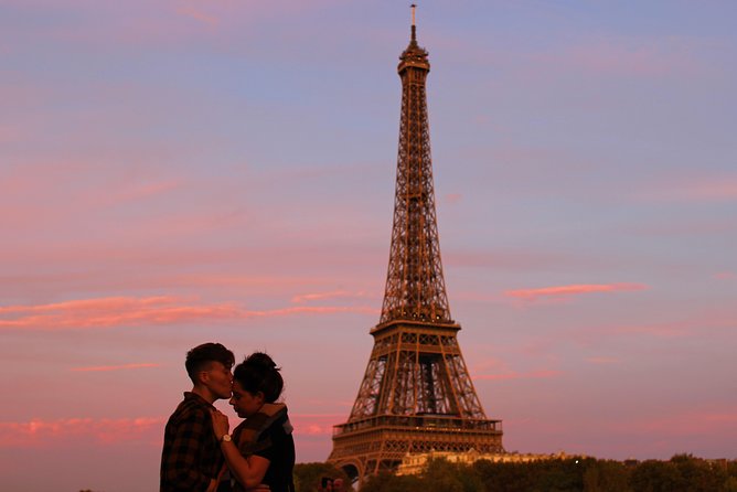 Paris Photo Shoot with Professional Photographer - Planning Your Stops Around Landmarks and Everyday Paris