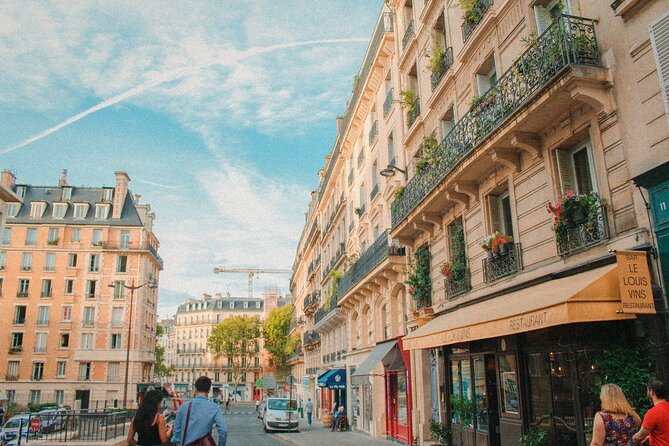 Paris Photography Tour - Self Guided Tour of Paris' Top Instagram Spots - Square René Viviani: an old church and a legend