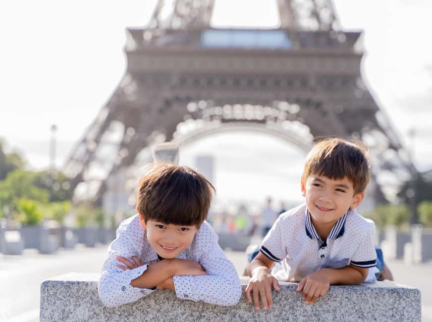 Paris: Premium Photoshoot with Iconic Eiffel Tower Views - Where you can shoot: Eiffel Tower, Louvre, Arc de Triomphe, and more