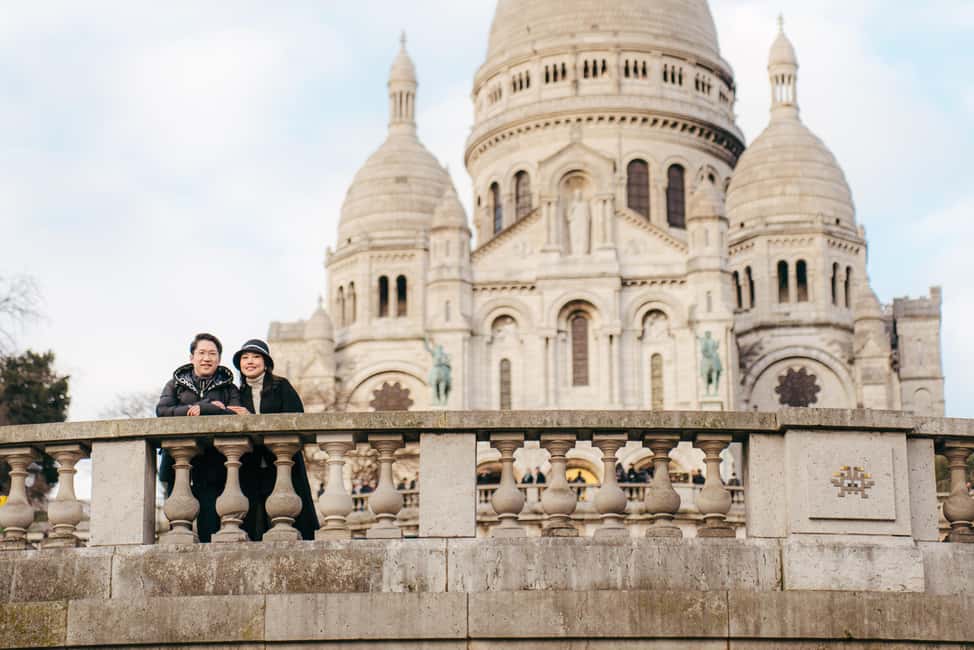 Paris: Premium Professional Photo Shoot - Timing and crowds: how to plan for Paris rain and the Eiffel Tower rush