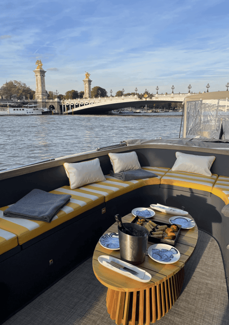 Paris : Prestige cruises on the Seine - 100% Electric Seine Views from Pont Alexandre III