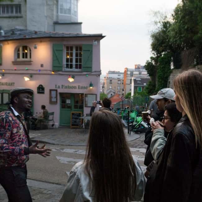 Paris: Private 2-Hour Walking Tour with a Parisian guide - What the itinerary feels like in real time