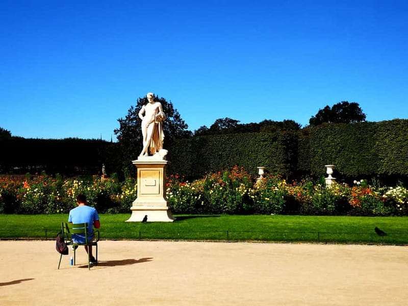 Paris: private city tour with seine river cruise - From Tuileries to Concorde: the broad Paris timeline in short walks