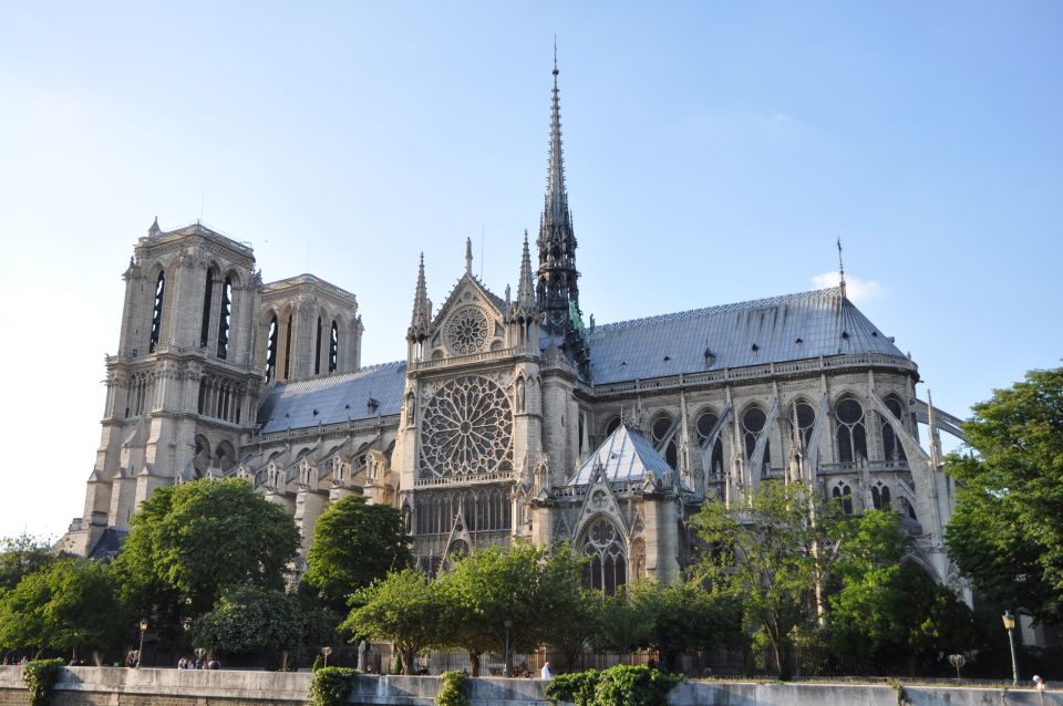 Paris: Private Customizable City Tour in Spanish - Choosing the right length: 3 hours vs. 6 hours