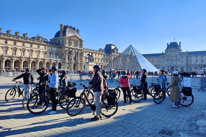 Paris : Private electric bike tour with wine and cheese tasting - Place de la Concorde and the obelisk donated by Egypt