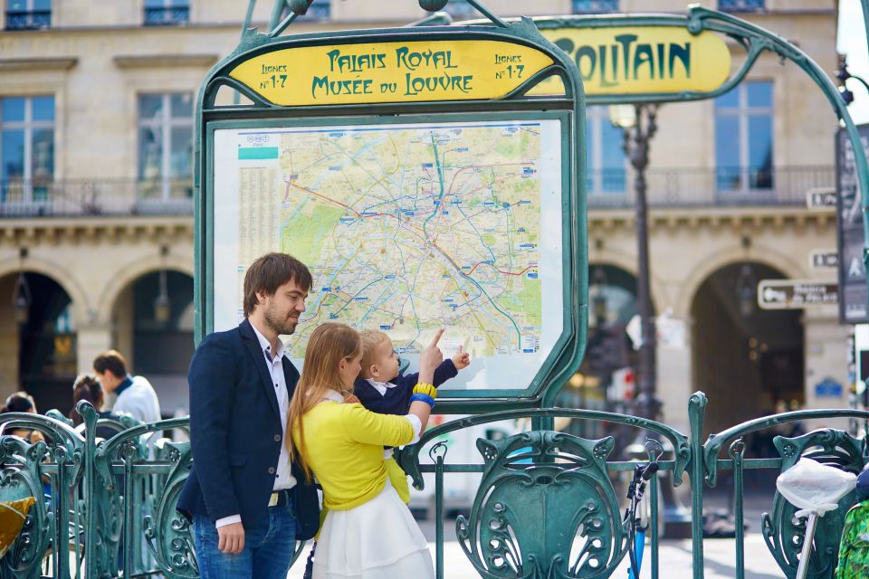 Paris: Private Family Tour, Highlights and Museum Visit - Square du Vert-Galant and the Seine: a calm finish with real views