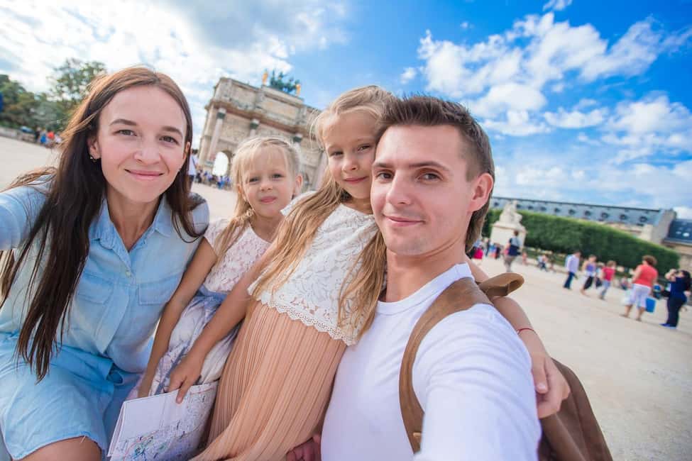 Paris: Private Family Tour, Highlights and Museum Visit - Games in parks and squares: the part families remember