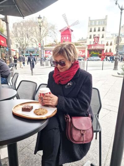 Paris: Private Fashion Tour (Chanel, Dior, Sex & the City) - Meeting at Plaza Athénée and getting your bearings fast