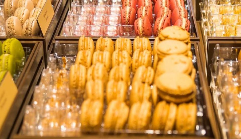 Paris: Private Food Tour in Le Marais - Eight to Ten Tastings: Cheese, Wine, Pastries, and Sweet Stops