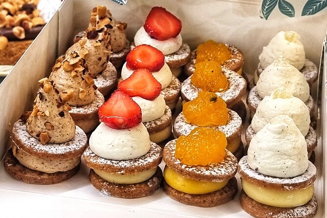 Paris Private Food Tour with an Expert - Dessert choices: chocolatier style and a pastry finish