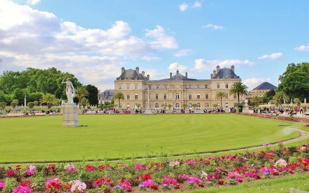 Paris: Private Full or Half-Day Sightseeing Tour with Local - How the 4–8 hour schedule handles Paris traffic