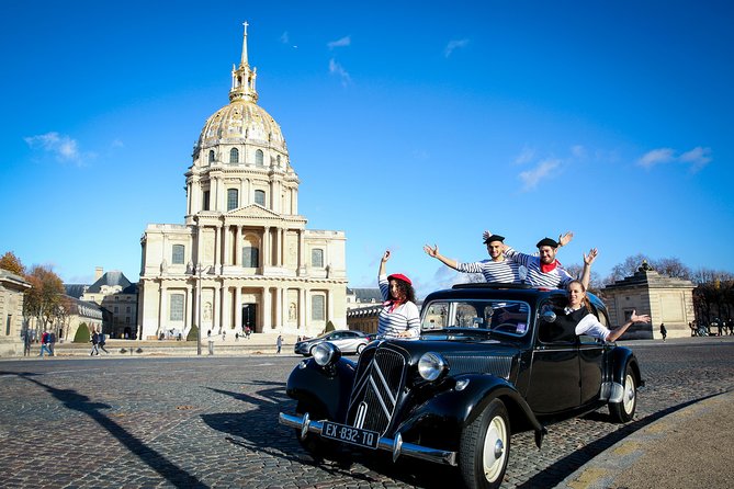 Paris Private Guided Tour in a Vintage Car with Driver - Comfort and Seat Reality in a Classic Car for Up to 4