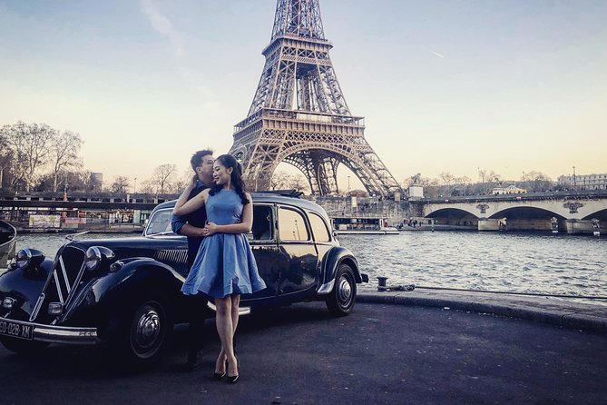 Paris Private Guided Tour in a Vintage Car with Driver - Place Vendôme and Moulin Rouge: Quick Hits for Big Names