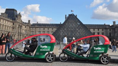 Paris : Private guided tour in Rickshaw bike - Napoléon - Starting at Place de la Concorde: the best way to begin