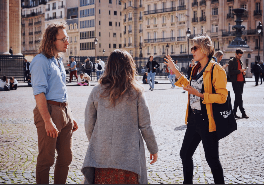 Paris: Private Half-Day Walking Tour with a Local Guide - Hidden courtyards, artisan shops, and a picnic-in-the-quiet break