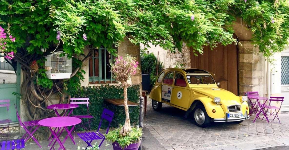 Paris: Private little-known places tour in Citroën 2CV 2h - Pickup around Paris: easy start, less stress