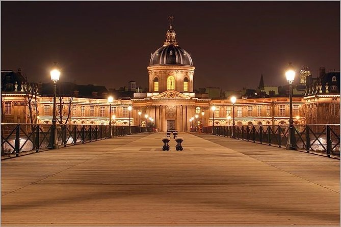 Paris Private Night Tour with River Cruise and Champagne Option - Walking the Seine: UNESCO banks, bridges, and nightly Paris habits