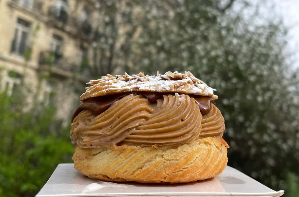 Paris: Private Pastry Food Tour of French Sweet and Desserts - Saint-Sulpice photo break and tasting time: pacing without losing the story