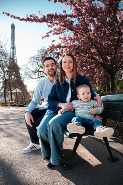 Paris: Private Photoshoot near any chosen Landmark - Key highlights