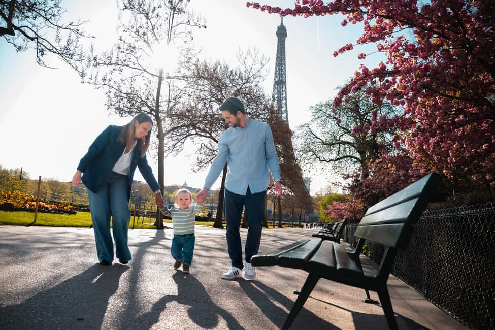 Paris: Private Photoshoot near any chosen Landmark - Who this is best for in Paris