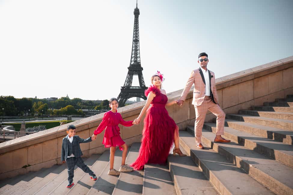 Paris: Private Photoshoot Near the Eiffel Tower - Key things to know before you book