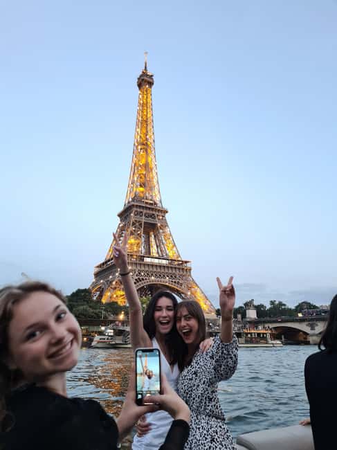 Paris: Private pontoon boat cruise on the Seine - The 90-minute route: what you’ll see and why it works