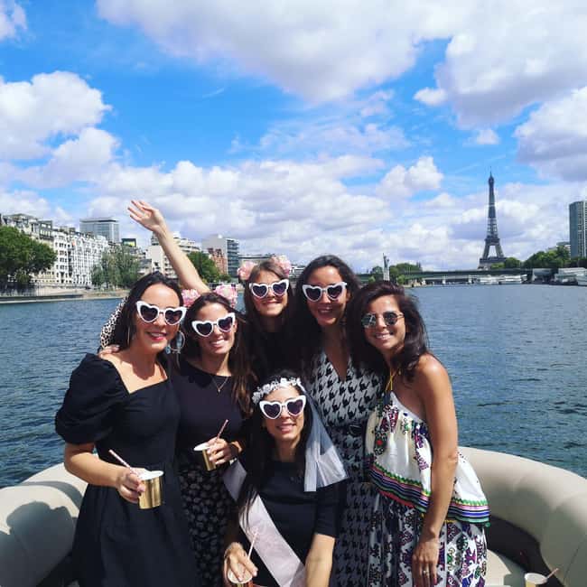 Paris: Private pontoon boat cruise on the Seine - On-board comfort: guide, music, and the private-boat vibe