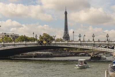 Paris: Private Seine River Cruise - Initiation vs. Exploration vs. Conquête: Pick the Right Cruise Style