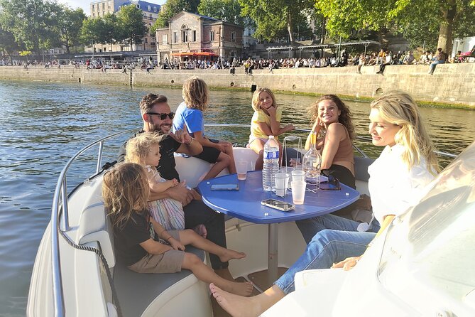 Paris Private Seine River Cruise with your Captain Guide - The Statue of Liberty at Grenelle: A Paris Detail You Might Miss on Land