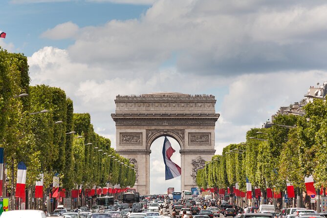 Paris Private Sightseeing Guided Tour by Electric Rickshaw - Who this tour is best for