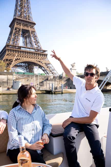 Paris: Private Small Boat Cruise with Rosé and Macarons - Should you book this Seine cruise?